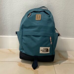 The North Face Classic Commuter Laptop Daypack, Mallard Blue/Aviator Navy, OS